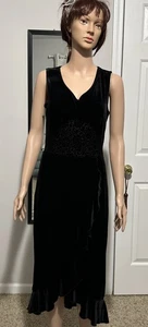 Vintage Studio Kleid schwarz Samt S/M 40’s Look mit Mustereinsatz in der Taille - Bild 1 von 8