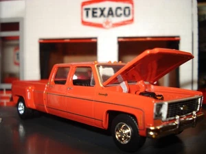 1973 CHEVROLET 4 DOOR PICKUP TRUCK LIMITED EDITION EDITION 1/64 RED DUALLY - Picture 1 of 4
