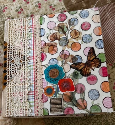 Hand Crafted Floral and Butterfly Design Junk Journal 3 Signatures - Image 1 of 4