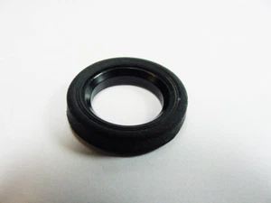Nikon Nikkormat Clear glass eyepiece w/ rubber cushion | screws in | $39 | #1 | - Picture 1 of 2