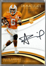 2017 Immaculate Collection Collegiate Gold #102 Alvin Kamara Auto /25