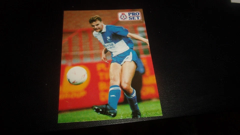 PRO SET 2 IAN HAZEL  BRISTOL ROVERS  CARD - Image 1 of 1