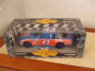 NEW  ERTL  Bobby Hamilton #43 Richard Petty 25th Anv. American Muscle 1/18 scale - Image 1 of 2