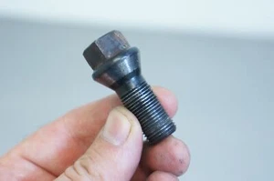 2011-2016 bmw f10 f07 Gt 535i 528i 550i wheel lug nut bolt stud - Bild 1 von 9