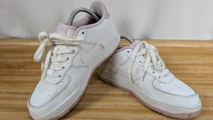 Nike Schuhe Jugend Größe 7 Mädchen Air Force 1 niedrige Turnschuhe CD6915-100 weiß lila - Bild 1 von 24