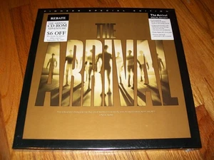 THE ARRIVAL 2-Laserdisc BOXED SET BRAND NEW SEALED MINT CONDITION CHARLIE SHEEN - Picture 1 of 2