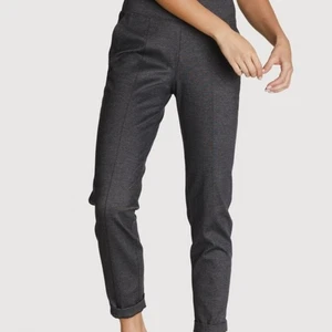Pantalón Kit And Ace Mujer 6 On Repeat Pintuck Gris - Imagen 1 de 13
