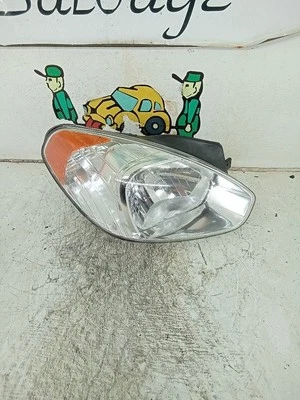 Faro Hyundai Accent 2010, lado del pasajero (RF) OEM  Foto 1 de 3