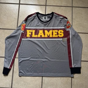 Neu mit Etikett Calgary Flames NHL Hockey Langarm Mesh Trikot Shirt Herren Medium grau US - Bild 1 von 11