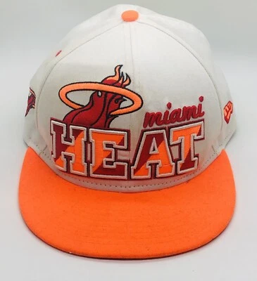 Gorra Miami Heat New Era Snap Back NBA Naranja Blanco Rojo Baloncesto Foto 1 de 4