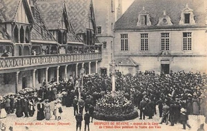 CPA 21 HOSPICES DE BEAUNE / ASPECT DE LA COUR PENDANT LA VENTE DES VINS - Picture 1 of 1