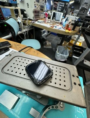 Apple Watch 2 3 4 5 6 7 8 9 SE Cracked Glass Digitizer Screen Repair Service