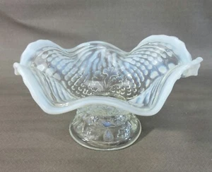 Antique White Opalescent Glass Argonaut Shell Nautilus Card Receiver Footed Bowl - Picture 1 of 11