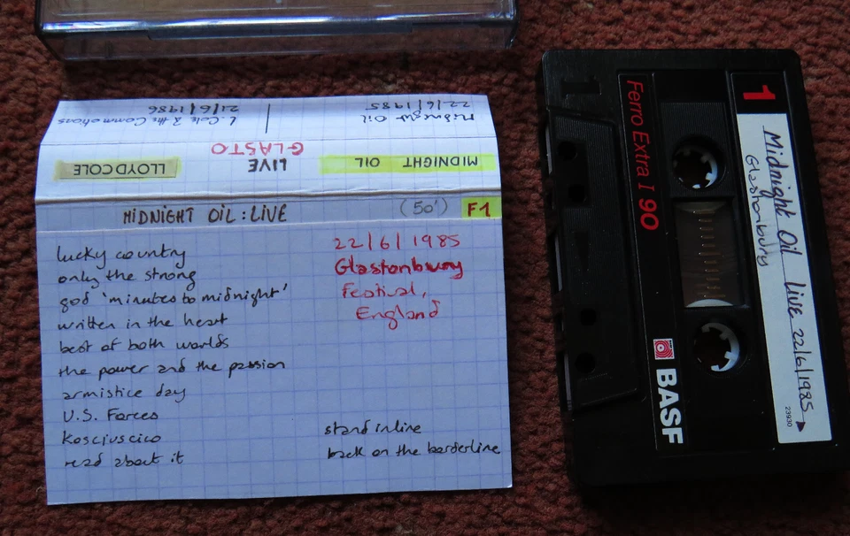 MIDNIGHT OIL live Glastonbury 1985 + LLOYD COLE live Glasto 1986 90-min cassette Foto 1 de 2