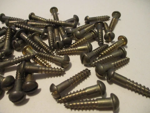 50 VINTAGE SOLID BRASS WOOD SCREWS WITH ROUND SLOT HEADS 1" LONG X #9=11/64" Cover