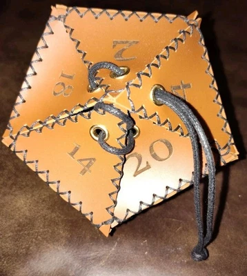 Bolso para dados de cuero D20 bolsa poliédrica portátil con cordón regalo de dados duende Foto 1 de 4
