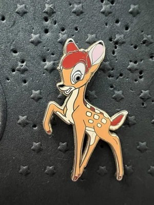 阅读 - BAMBI 站立右前腿核心徽章迪士尼乐园 WDW 2002 — 第 1/3 张图片