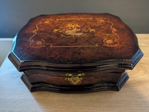 Old-fashioned wooden jewelry box with inlaid mirror 8.5 by 11 inches - Picture 1 of 7