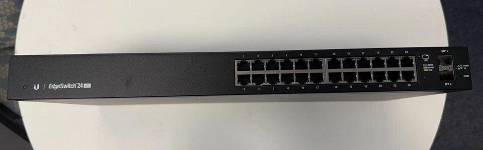 Ubiquiti EdgeSwitch 24  ES-24-Lite 24-Port GbE PoE+ Network Switch - Image 1 of 4