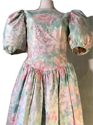 FULL SKIRT Vintage 80s Midi COTTAGECORE PuffySleeve Floral Pastel Tea Dress 10 - Image 1 of 4
