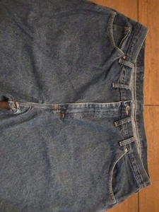Wrangler Blue Jeans 44x29 Men's Relaxed Fit Denim Work Casual Free USA Shipping - Picture 1 of 8