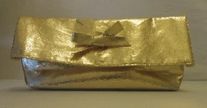 VINTAGE EVENING / COCKTAIL PURSE -- SNAP CLOSURE AND SIDE ZIPPER -- SHINY GOLD - Picture 1 of 3