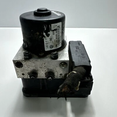 1999 - 2004 年大众捷达 2.0L ABS 防锁泵模块原始设备制造商 1J0 614 117 G — 第 1/4 张图片