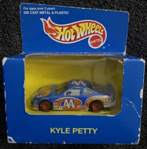 Hot Wheels Racing Nascar Special 2 Car Pk #44 Kyle Petty 1:64 Red Lobster - Picture 1 of 2