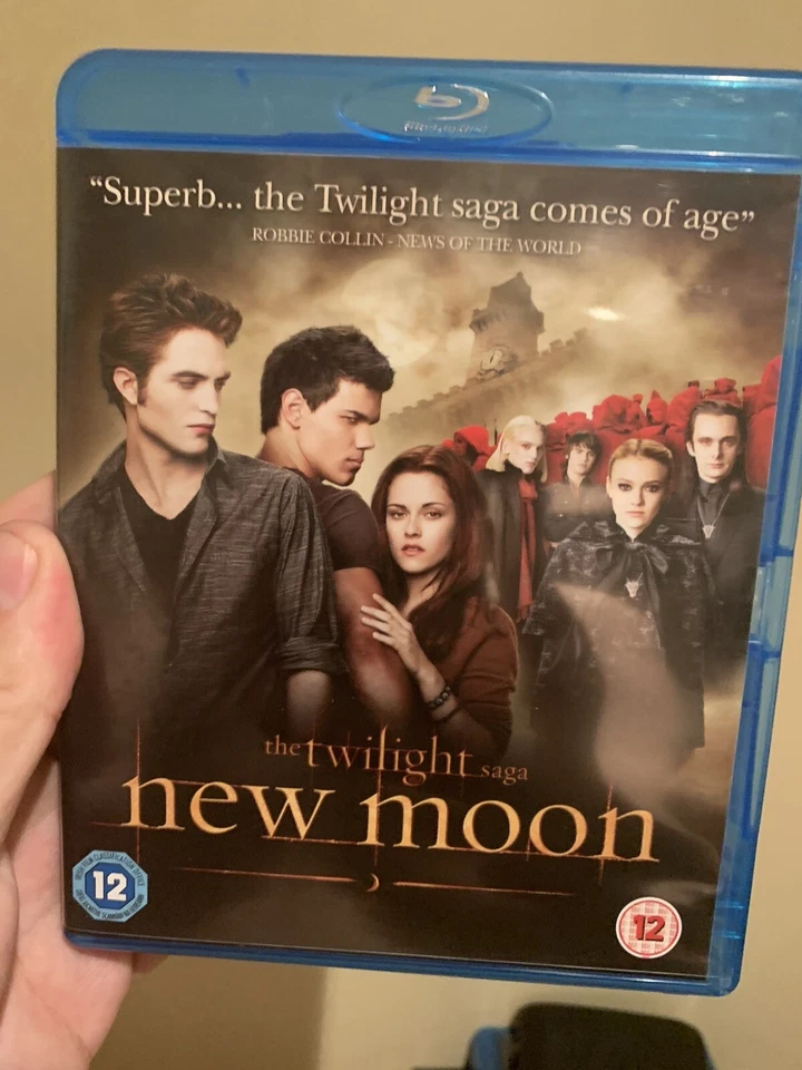 The Twilight Saga: New Moon Blu-ray (2010) Kristen Stewart, Weitz (DIR) cert 12 - Image 1 of 1