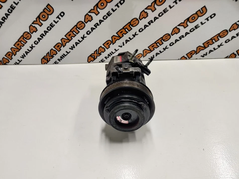 2006 JEEP COMMANDER 3.0 DIESEL AIR CON PUMP 447260-8730 55111415AB - Image 1 of 4