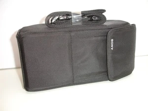 Sony OEM Soft Lens Bag Case for FE Series/E-Mount Lens 10.5"x4.5"x4.5" w/ Strap - Bild 1 von 6