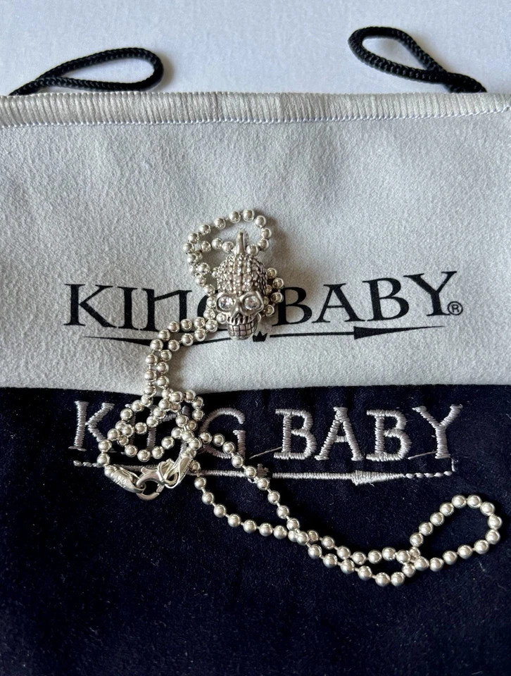 Collar colgante calavera circonita cúbica blanca King Baby en plata de ley Foto 1 de 4