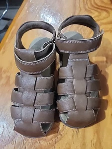 The Children Place Jungen Sommer Outdoor Strand See Sandalen braun Jungen Größe 6 - Bild 1 von 7
