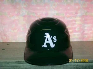 OAKLAND A'S COOLFLO F/S SCHLAGHELM NEU OHNE KLAPPE GRÖSSE 7 1/8 - Bild 1 von 2