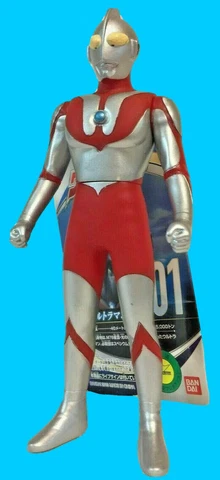 Bandai Ultraman Ultra Hero Series 01 Ultraman Pvc Action Figure Tsuburaya Sofvi Cover