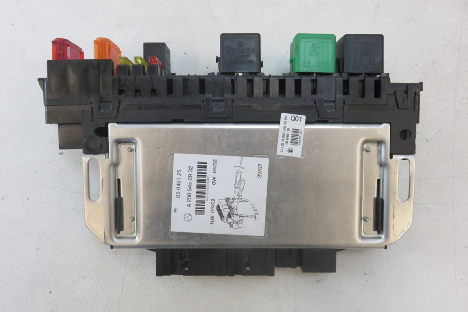 Mercedes R230 SL55 SL500 module, SAM front 2305450932 - Image 1 of 1