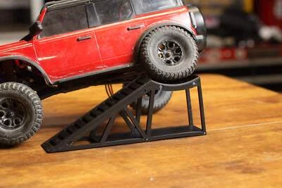 Scale Flex Articulation Ramp for 1/18th and 1/24th RC Crawlers - Image 1 of 4