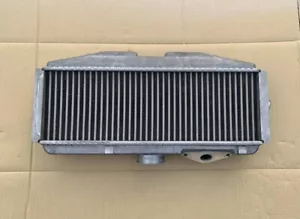 Original STI Top Mount Ladeluftkühler für: Subaru Impreza GRB GVB WRX STI 08-14 - Bild 1 von 4