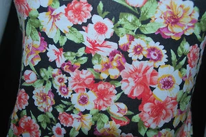 Rayon Stretch Jersey Knit Fabric Beautiful Floral allover Coral green black - Picture 1 of 7