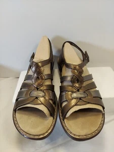 Sandalias de vestir metálicas Clarks para mujer 8 m - Imagen 1 de 11