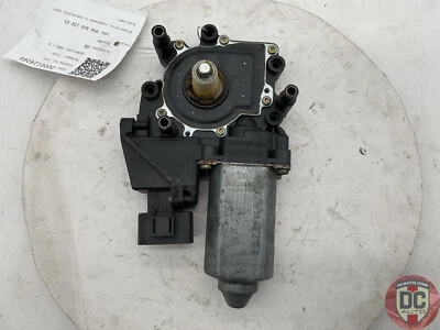 Мотор правого окна 1998-2004 Porsche 911 996 Coupe Targa 99662410205 124066 - Изображение 1 из 3