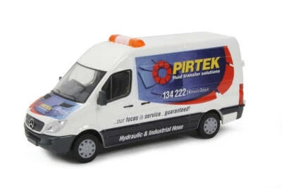 Transferencia de fluido 1:50 Pirtek -- Mercedes-Benz Sprinter -- Conrad CO1610-11 Foto 1 de 3