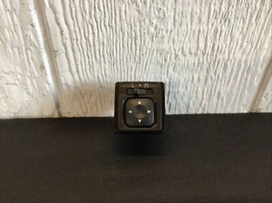 OEM 2001-2002 Mitsubishi Montero Pajero Left Driver Mirror Switch | MR190956 - Picture 1 of 7