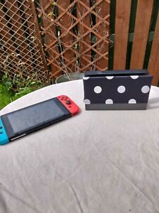 Chaussette Nintendo Switch Dock - Housse de station d'accueil - Protection d'écran - Noir + Polka Blanc