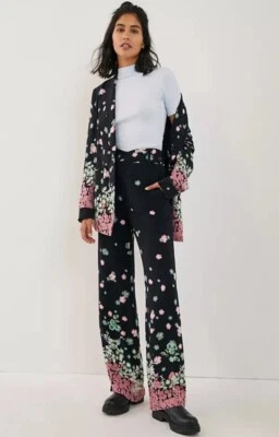 Anthropologie Pants Slacks Ella Wide-Leg Floral Black Size 6 High Rise Boho - Image 1 of 4
