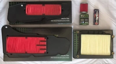 Kit de servicio para YAMAHA YP400 MAJESTY / X-Max (filtros y bujía de iridio NGK) Foto 1 de 4