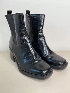 Bleeker & Bond RITA Chelsea Black Crocodile Women's Ankle Boots Size 6 M - Picture 1 of 12