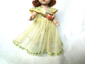 Fancy Yellow Dress w Flowers & Embroidery-Vogue Dolls-Madame Alexander-Ginny - Bild 1 von 4