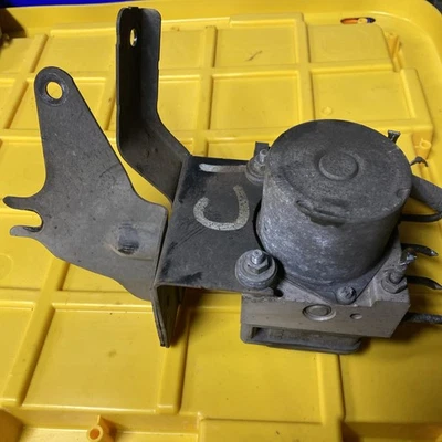 Nissan Altima 2008-2009 bomba de freno antibloqueo montaje ABS bonita pieza automática Foto 1 de 4