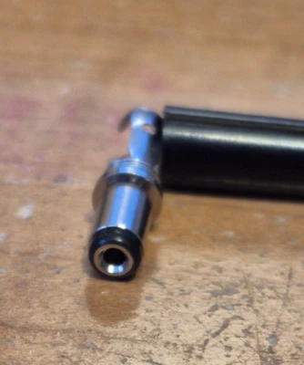 Conector de soldadura macho de alimentación CC - 2,5 mm I.D. - 5,5 mm O.D. LOTE DE 9 Foto 1 de 2